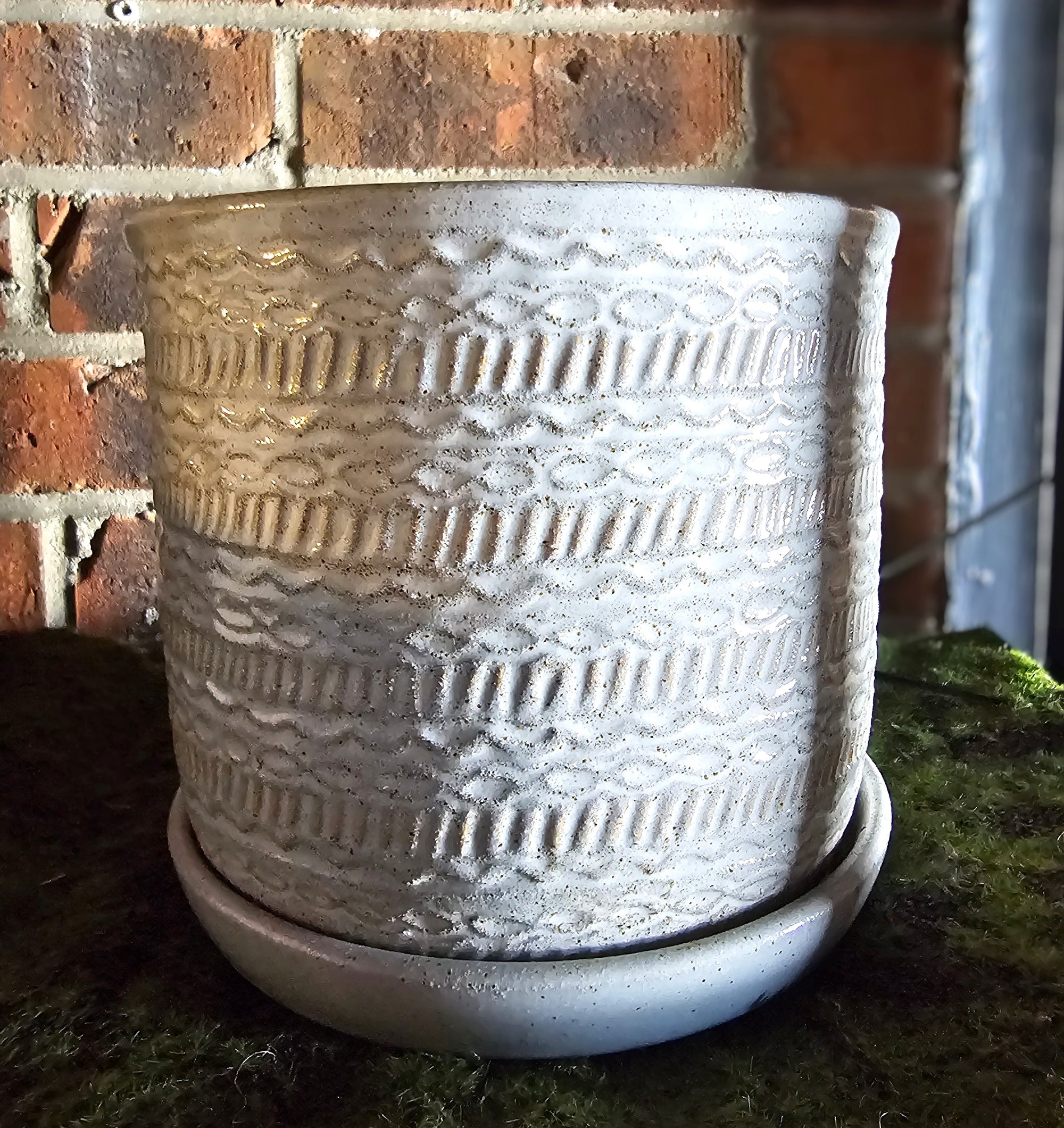 Large Planter Pot w/Tray